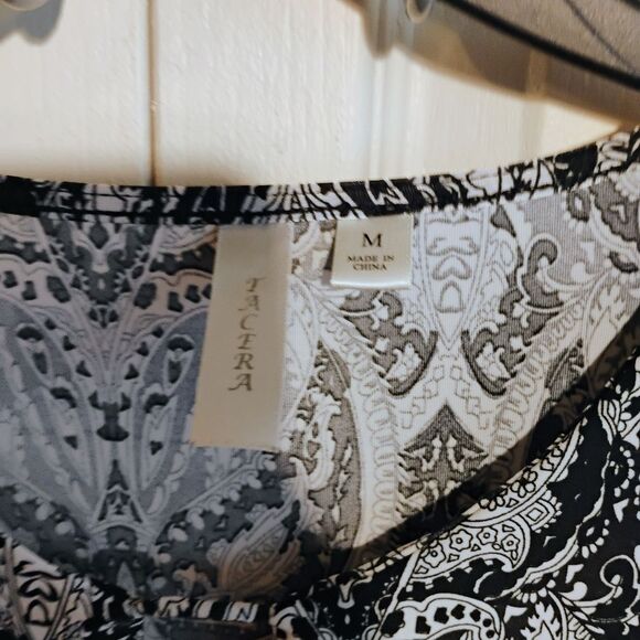 Tacera Black and White Patterned Dress - Picture 2 of 16